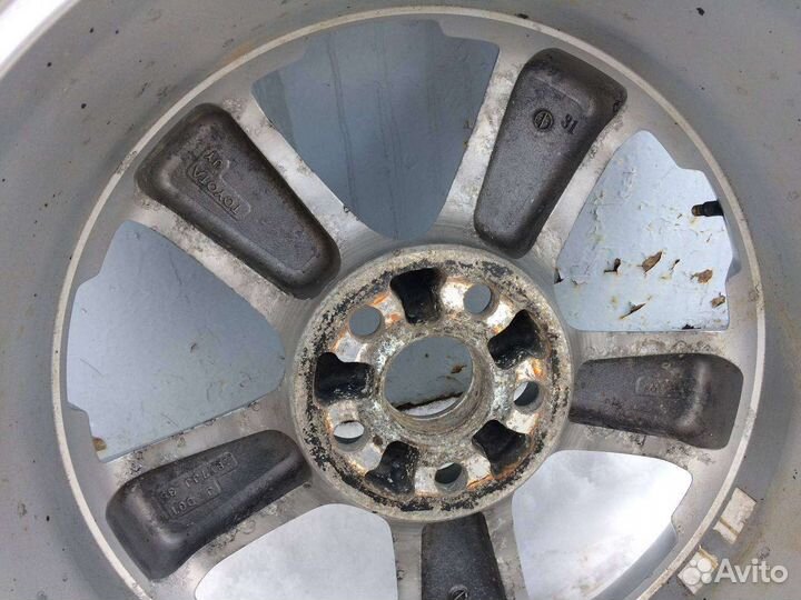 Оригинальный литой диск Lexus Toyota R18