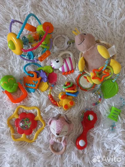 Развивающие игрушки пакетом