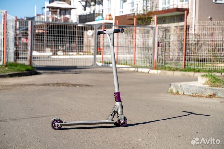 Трюковой самокат Mongoose