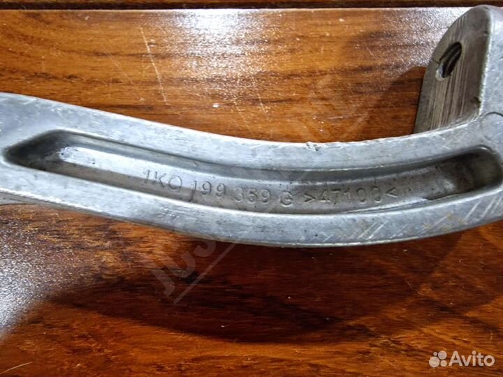 Опора коробки передач МКПП VAG