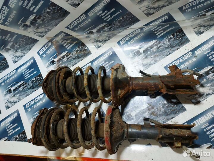 Стойки передние на hyundai accent