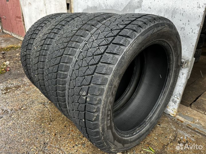 Bridgestone Blizzak DM-V2 225/55 R18 98T