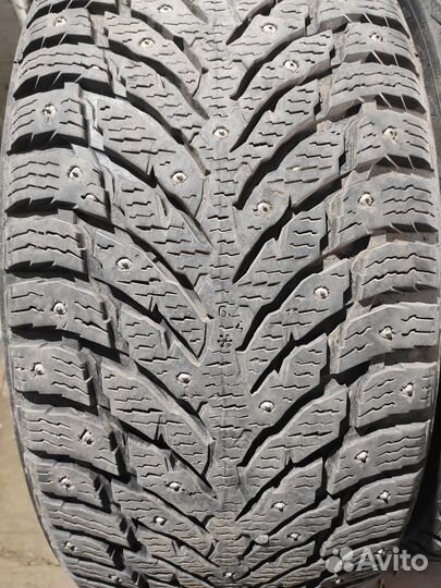 Nokian Tyres Hakkapeliitta 9 235/45 R18