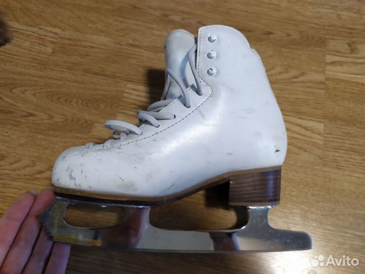 Коньки фигурные Risport Excellence 22