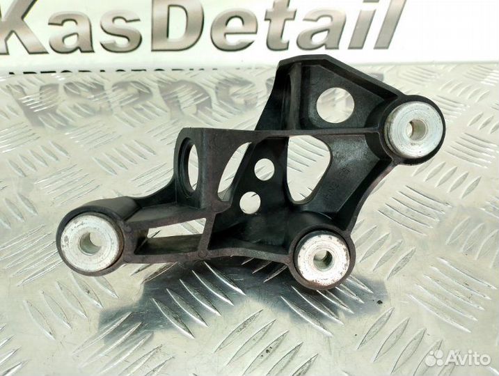 Кронштейн троса кпп Skoda Fabia 2 хетчбек 1.2 BXV