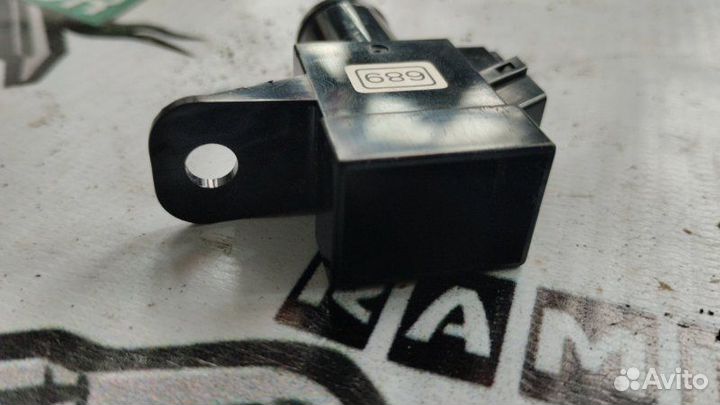 Датчик температуры воздуха в салоне Nissan Serena