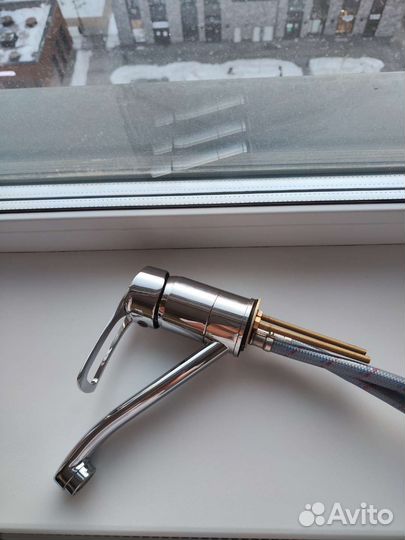 Смеситель для раковины