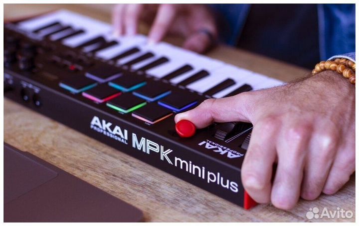 Akai MPK Mini Plus midi-клавиатура