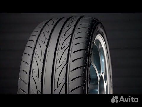 Yokohama Advan Fleva V701 245/40 R19 98W