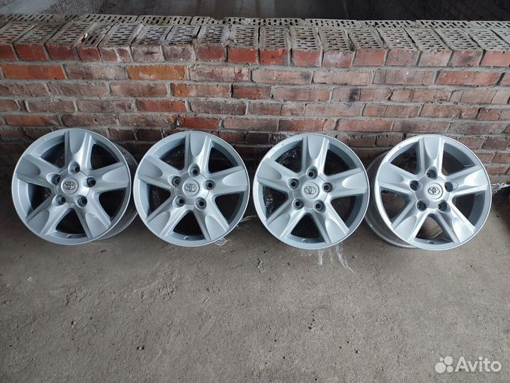 Оригинальные Toyota Land Cruiser 200 R18 5x150