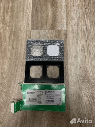 Рамки Schneider