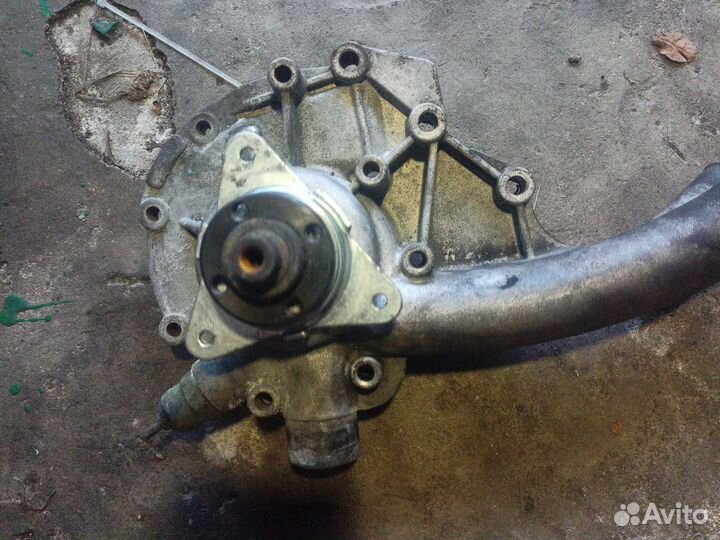Помпа mercedes w124, w190, w123, t1
