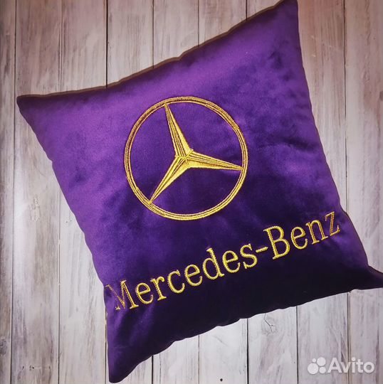 Подушка для авто с вышивкой