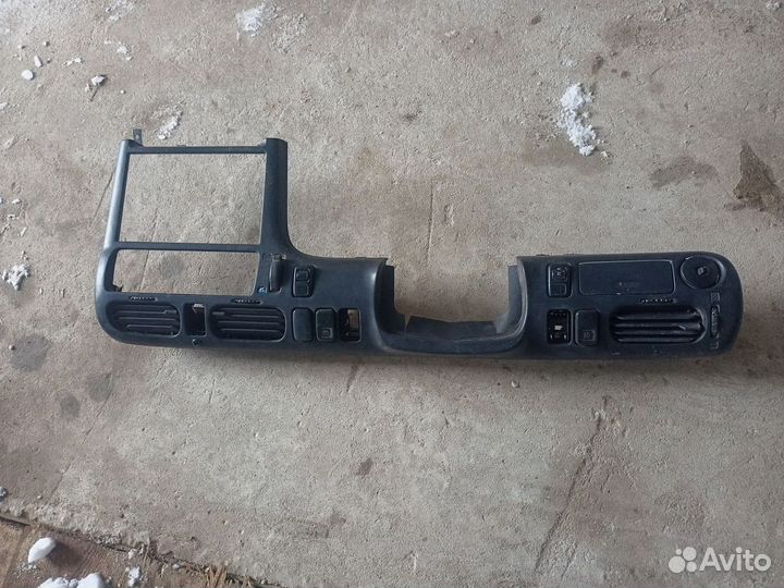 Панель торпеды Mazda 626 ge