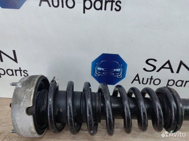 Стойка передняя правая Bmw X5 E70 N62B48 2007