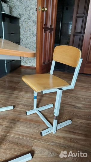 Растущая парта и стул