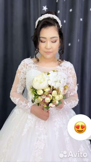 Макияж и прическа