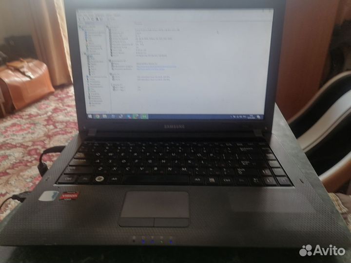 Samsung r428, батарея живая