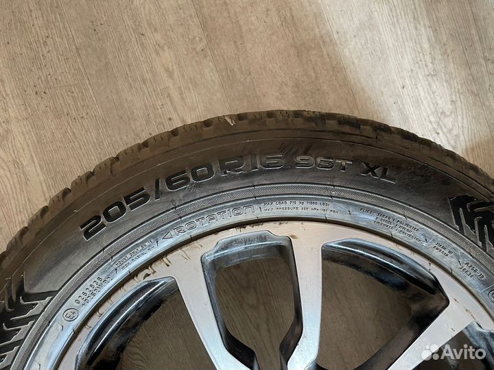 Комплект зимних колес r16