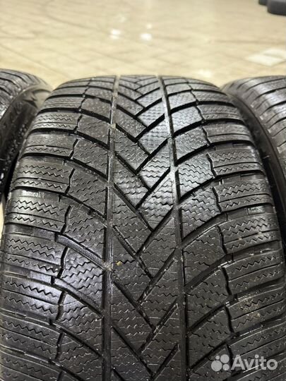 Bridgestone Blizzak LM-005 245/45 R18