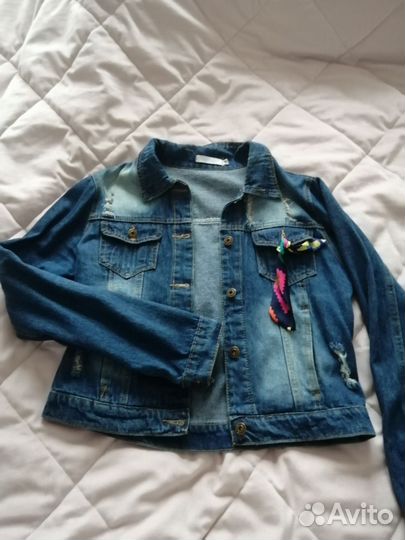 Джинсовая куртка женская