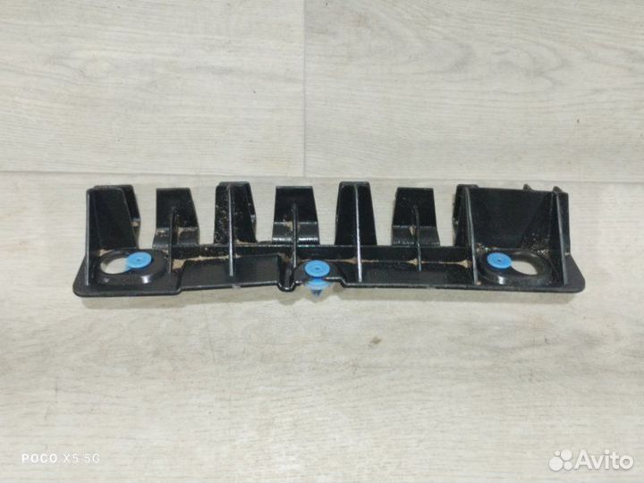 Кронштейн бампера задний левый LADA Largus