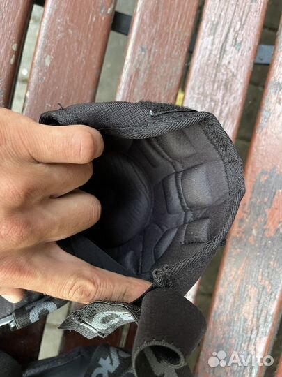 Налокотники race face