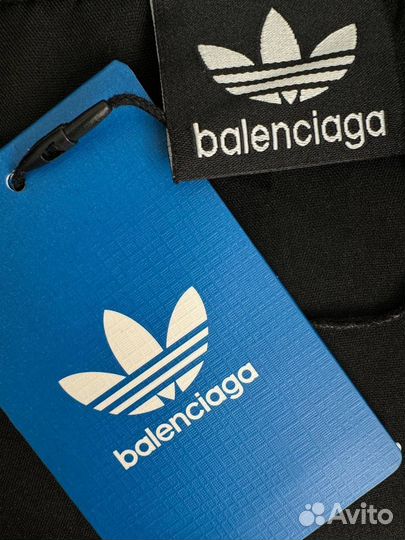 Ветровка Balenciaga & Adidas