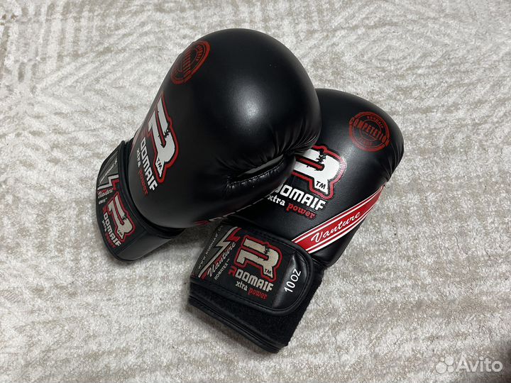 Боксерские перчатки