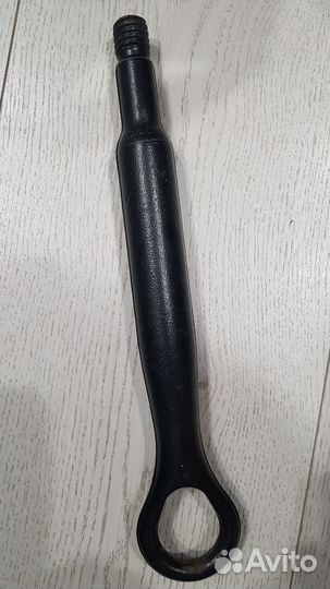 Буксировочная проушина