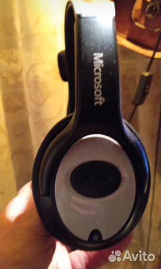 Проводные наушники