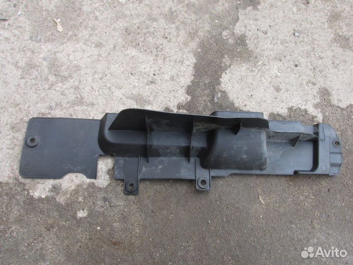 Воздуховод радиатора правый (Hyundai Tucson)