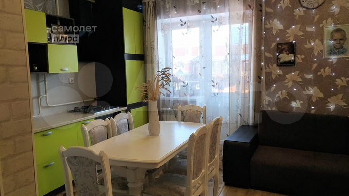 3-к. квартира, 79,7 м², 1/2 эт.