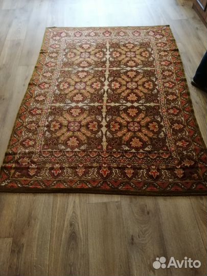 Ковер шерстяной