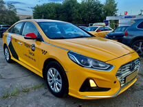 Hyundai Sonata 2.0 AT, 2019, 370 000 км, с пробегом, цена 1 025 000 руб.