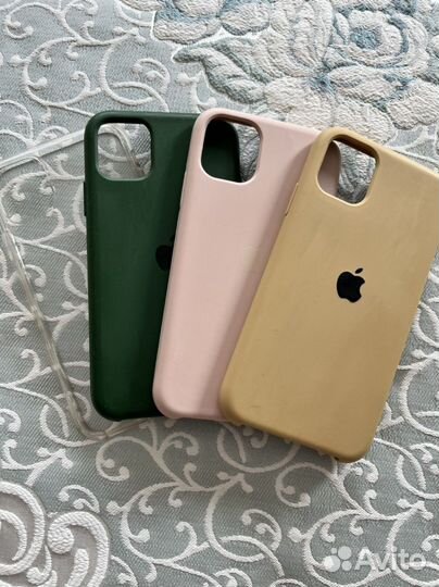 Чехол на iPhone 11