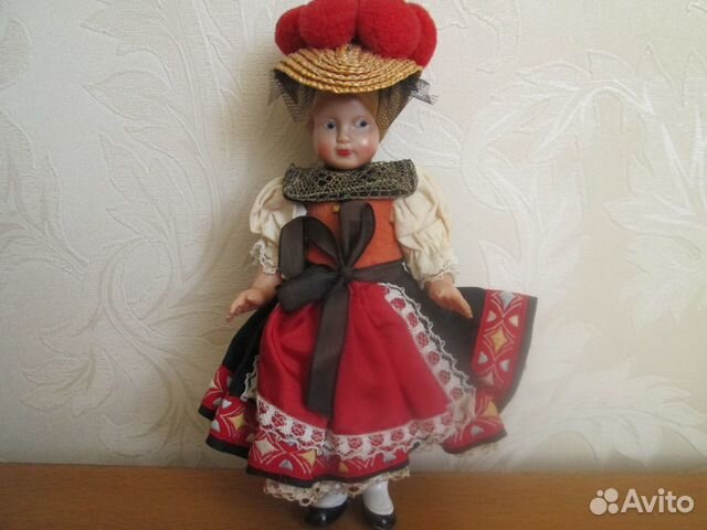 Кукла сувенирная гдр