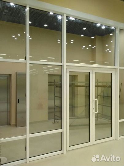 Алюминиевые двери новые