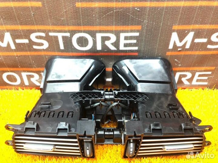 Дефлектор воздушный Mercedes-Benz E-Class W212