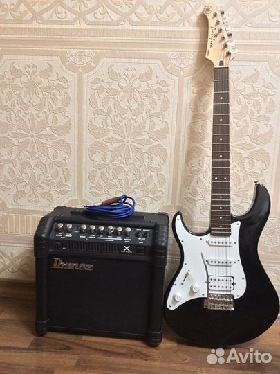 Леворукая электрогитара Yamaha Pacifica и комбик