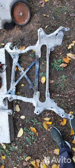 Подрамник audi a4 b8 2008-2011