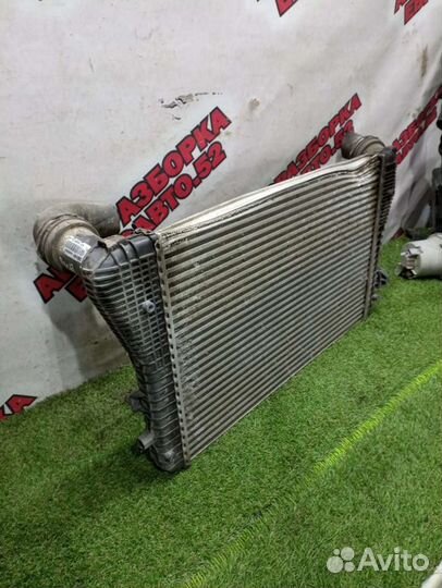 Радиатор охлаждения Volkswagen Passat B6