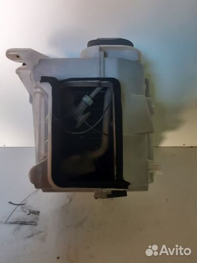 Радиатор кондиционера салона mazda familia 1997год