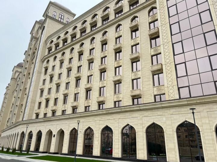 2-к. квартира, 124 м², 3/16 эт.