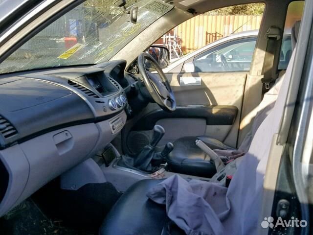 Разбор на запчасти Mitsubishi L200