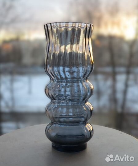 Ваза для цветов винтажная цветное стекло