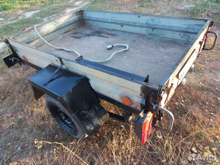 Прицеп для торговли Каменскавто 813302-2Е24, 2003
