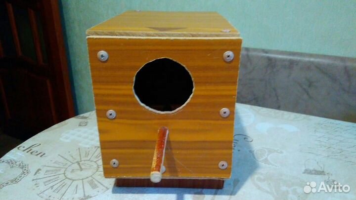 Домик для разведения попугайчиков