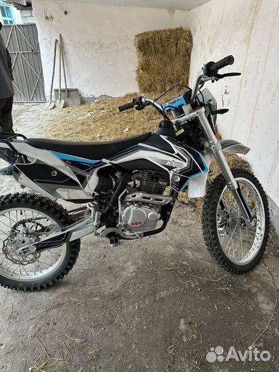 Мотоцикл эндуро