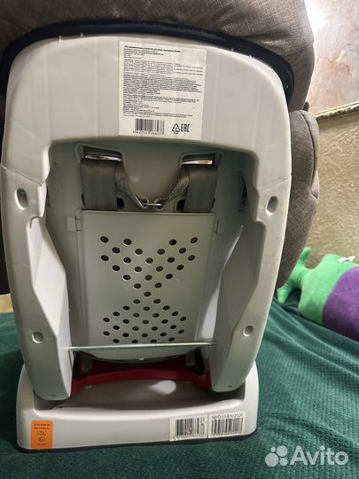 Автомобильное детское кресло